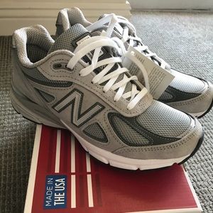 Women’s New Balance 990v4